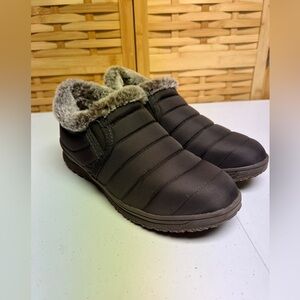 Minnetonka Brown Faux Fur Lined Slip-On winter shoes